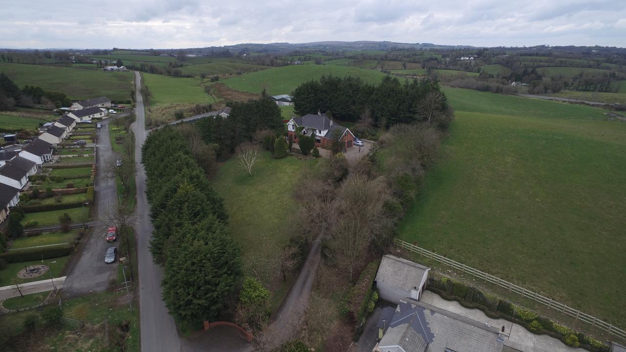 Pinewood Lodge Guest House Omagh Exterior photo